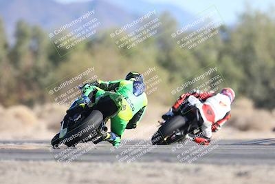 media/Dec-07-2025-CVMA (Sun) [[3e7d2de5dc]]/Race 12- Formula 40 MW and LW/